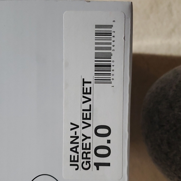 Shoes - Picture 6 of 6